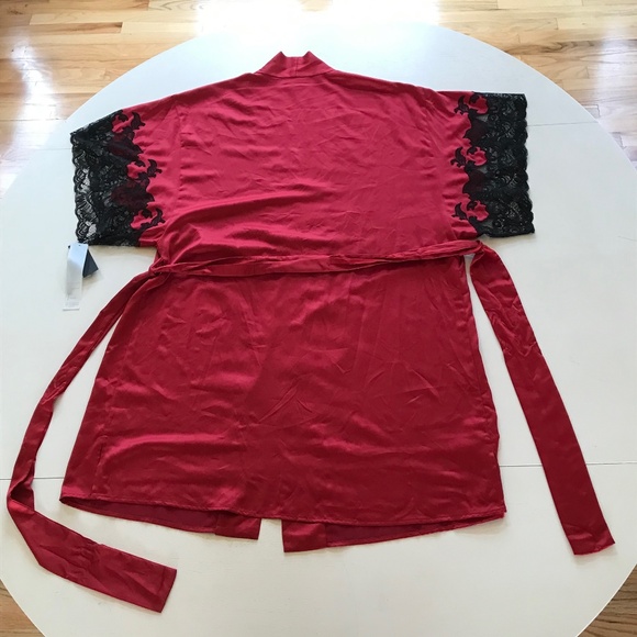 NWT NATORI JOSIE RED & BLACK LACE SEXY SILKY SATIN SHORT KIMONO ROBE - Picture 7 of 11